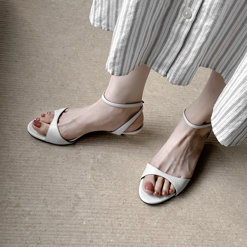 Модные брендовые сандалии на к – обзор и цена Kitten Heel Women