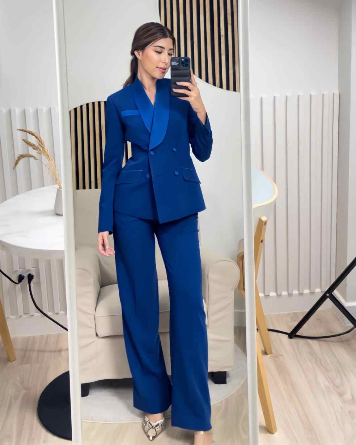 Комплект женских курток короле – обзор и цена Women Formal Wear With Tie