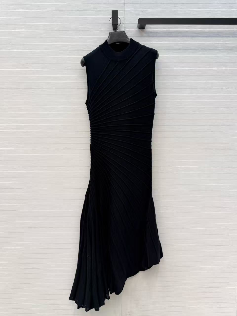 Однотонное, стильное и элегант – обзор и цена Women Formal Wear Designers